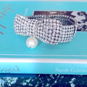 Faux Diamond Bow Bracelet